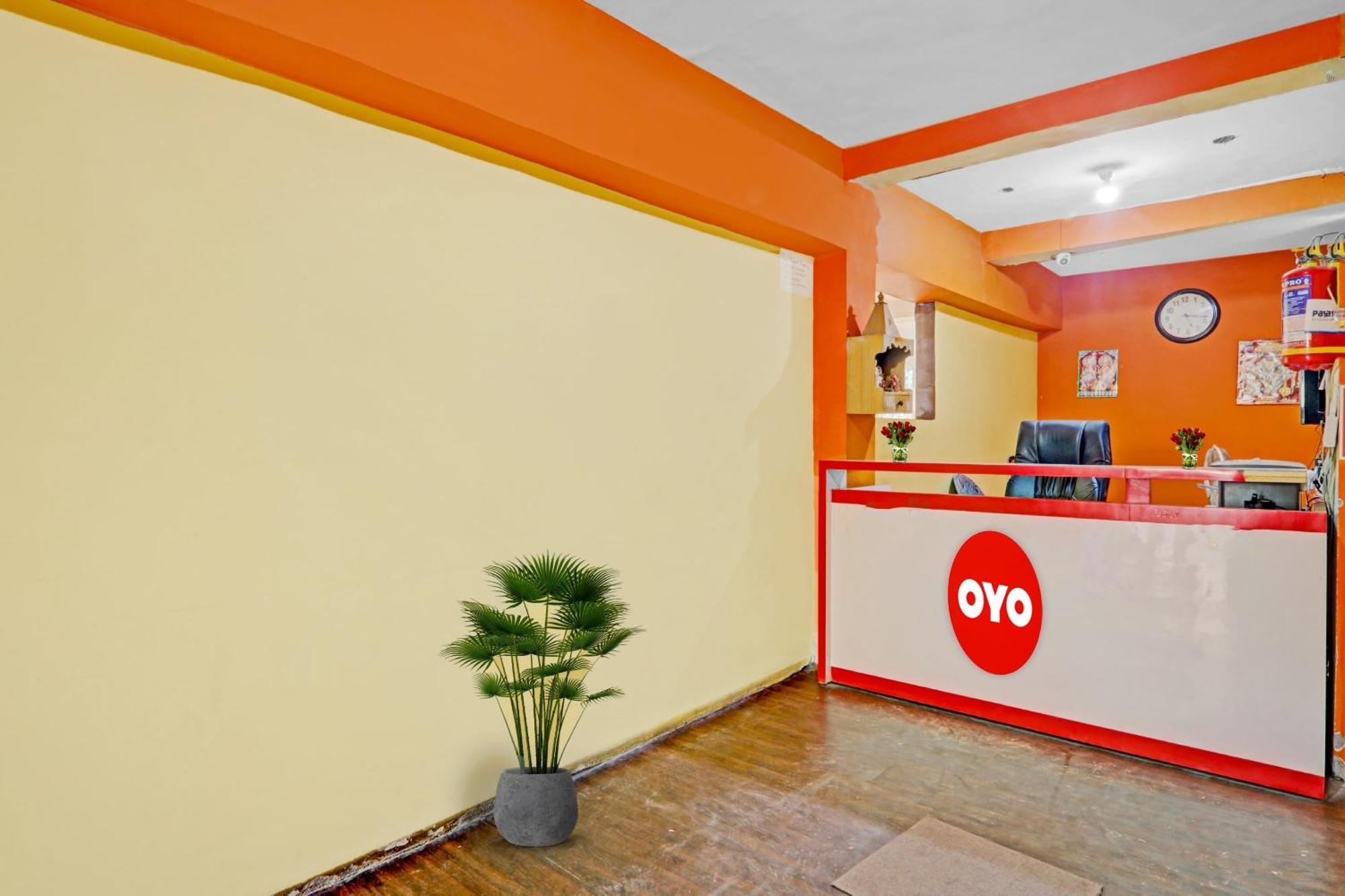 Hotel O J.D Palace Chinhat Luaran gambar