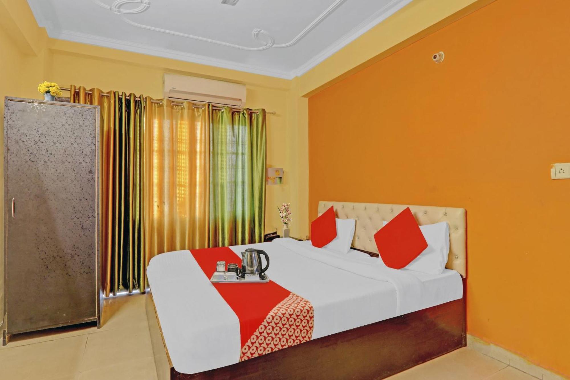 Hotel O J.D Palace Chinhat Luaran gambar